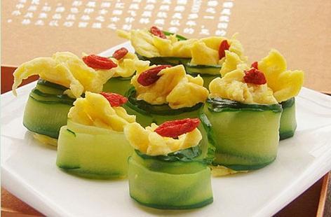 吃鸡蛋可以吃茄瓜吗